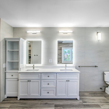 Master Ensuite Bathroom Renovation.  Aurora, Ontario.