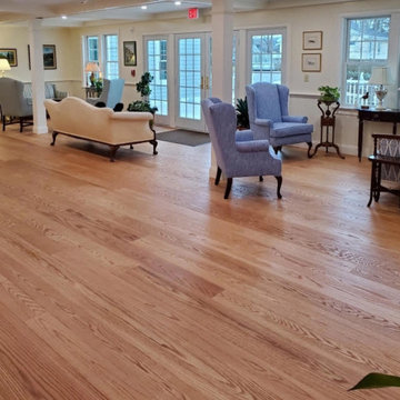 Plain Sawn Red Oak Plank Flooring, Living - Seating Area