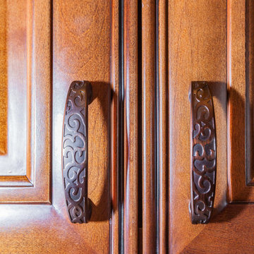 Glazed Brown Kitchen Cabinets