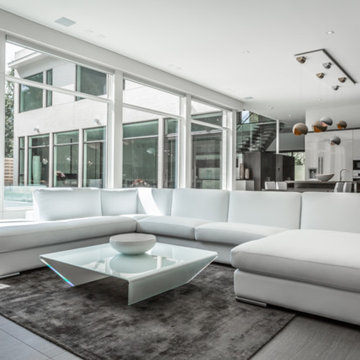 Stunning Modernist Architecture In The Heart Of Old Toronto