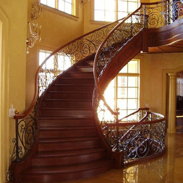 Curved Stairs With Metal Pickets