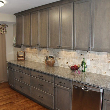 Starmark Maple Stratford in Slate Kitchen