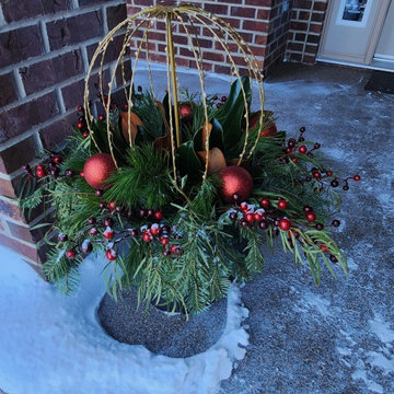 Holiday Planters 2022