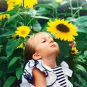 Zera McMahon's photo