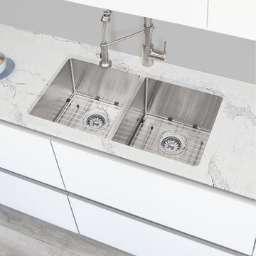 32"L X 18"w Double Basin Undermount Kitchen Sink With Grids and Basket Strainers