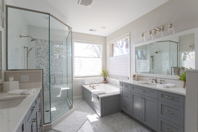 ミネアポリスにあるコンテンポラリースタイルのおしゃれな浴室の写真