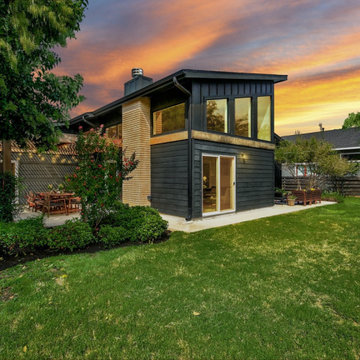 Custom Single-Family Home - Georgetown, TX