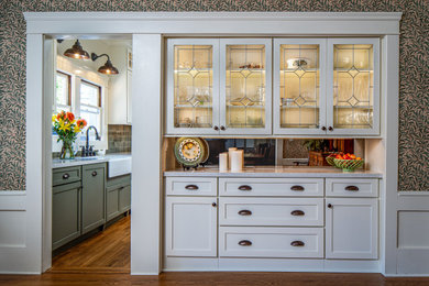 Example of an arts and crafts dining room design in Sacramento