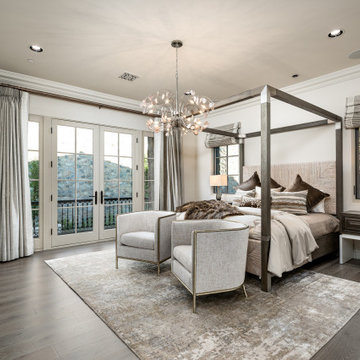 Four-Poster Bedroom Retreat