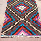 Vintage Turkish Kilim Diamond Rug by Pergamon Pillow