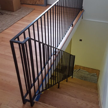 Minimalist / Modern wrought iron railing