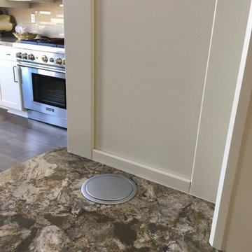 Counter top flush electrical pop-up