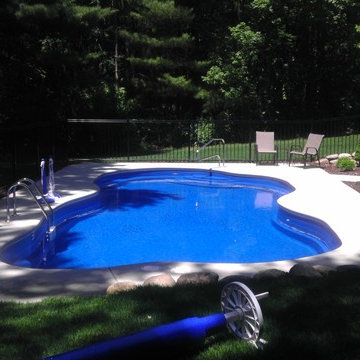 Leading Edge - Traverse Bay Fiberglass Swimming Pool