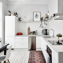 Kitchen & Dining