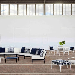 Brown Jordan Still Collection - Outdoor Lounges