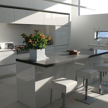 Modern Lakehouse Kitchen