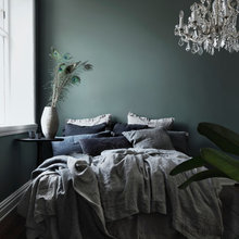 bedroom suite