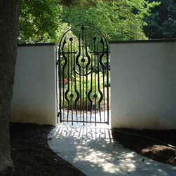 IRON GATE - Home Fencing And Gates