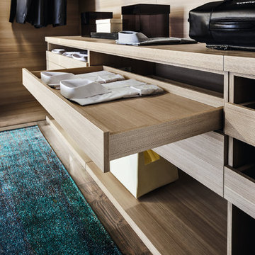 ZANETTE: walking closet