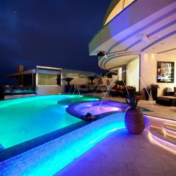 Aquamarine Glass Tiled Pool