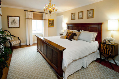 Design ideas for a traditional bedroom in Cincinnati.