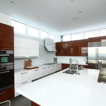 Painted Glass Backsplashes
