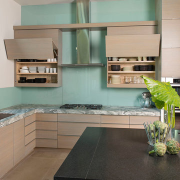 Modern Contemporary - Triple Crown