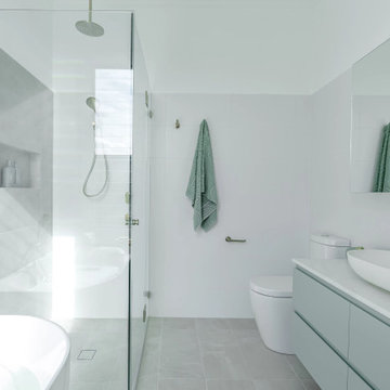 Manly | Tranquil Retreat | Downstairs Bathroom, Upstairs Main & Ensuite