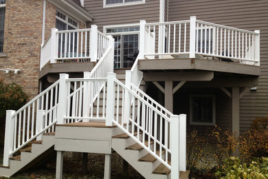 Deck - mid-sized contemporary backyard deck idea in Chicago with no cover