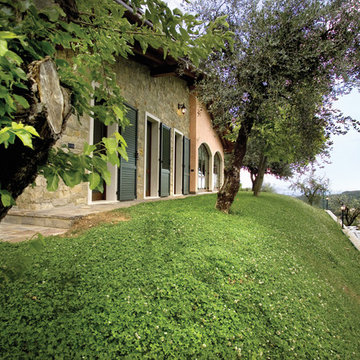 Casa con piscina vista lago di Garda