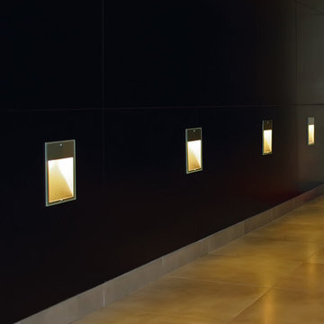 STAIRS, CORRIDORS & ENTRANCES / ENTRADAS, PASILLOS Y ESCALERAS