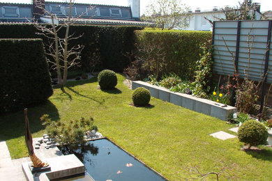 Mittelgroßer Moderner Garten in Sonstige