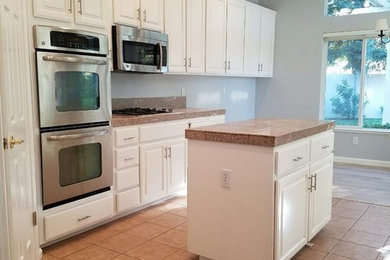 Example of a classic kitchen design in San Francisco