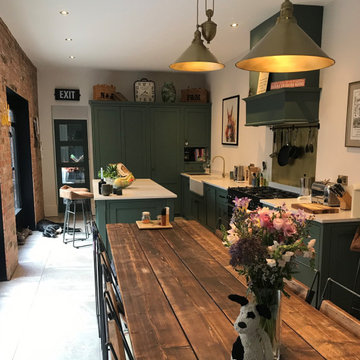 MODERN RUSTIC SHAKER-STYLE KITCHEN IN WEYBRIDGE, SURREY