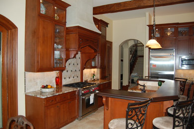 Elegant kitchen photo in Atlanta