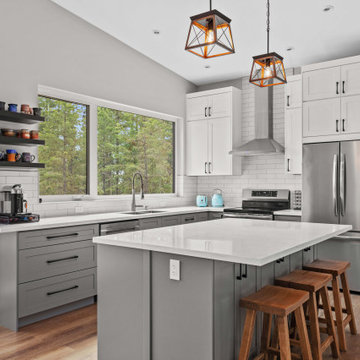 two-tone kitchen by Lasca Construction and Design