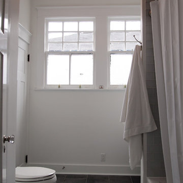 My Houzz: Gold Flourishes Accent a White Bungalow in New Orleans