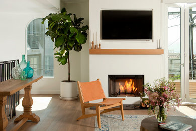 Example of a minimalist home design design in Los Angeles