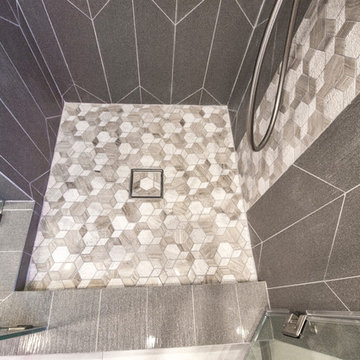 Modern bath in Whittier, CA