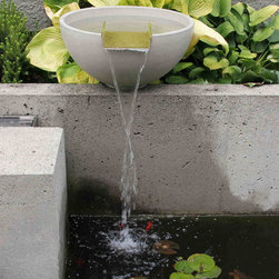 Solus Decor Scupper Water Feature Available in a Range of Colours - Outdoor Fountains And Ponds