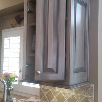 Kitchen Cabinets : Blonde Pickled to Medium Gray
