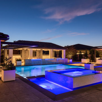 Luxury Party Pool