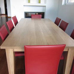 Hunegs - Dining Tables