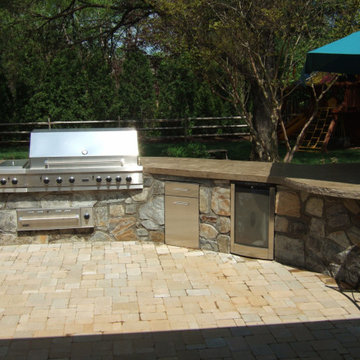 outdoor kitchen