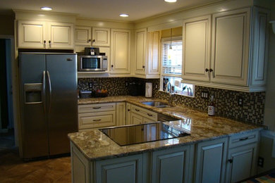 Example of a classic home design design in Charlotte