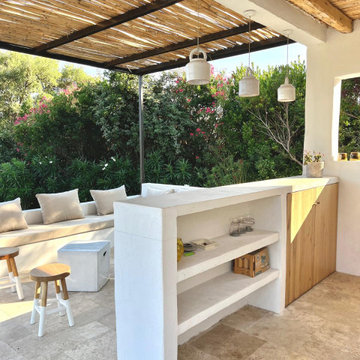 POOL HOUSE côté cuisine et salon