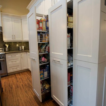 White Lacquer Kitchen