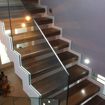 Walnut 90mm treads (floating effect)