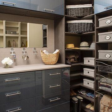 Walk In Closet