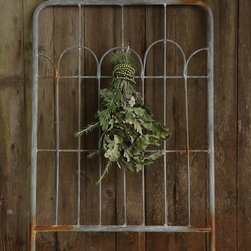 La Maison - Decorative Accents